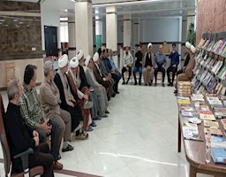 بازدید پژوهشگران پژوهشکده حج و زیارت از کتب جدید کتابخانه تخصصی حج و زیارت